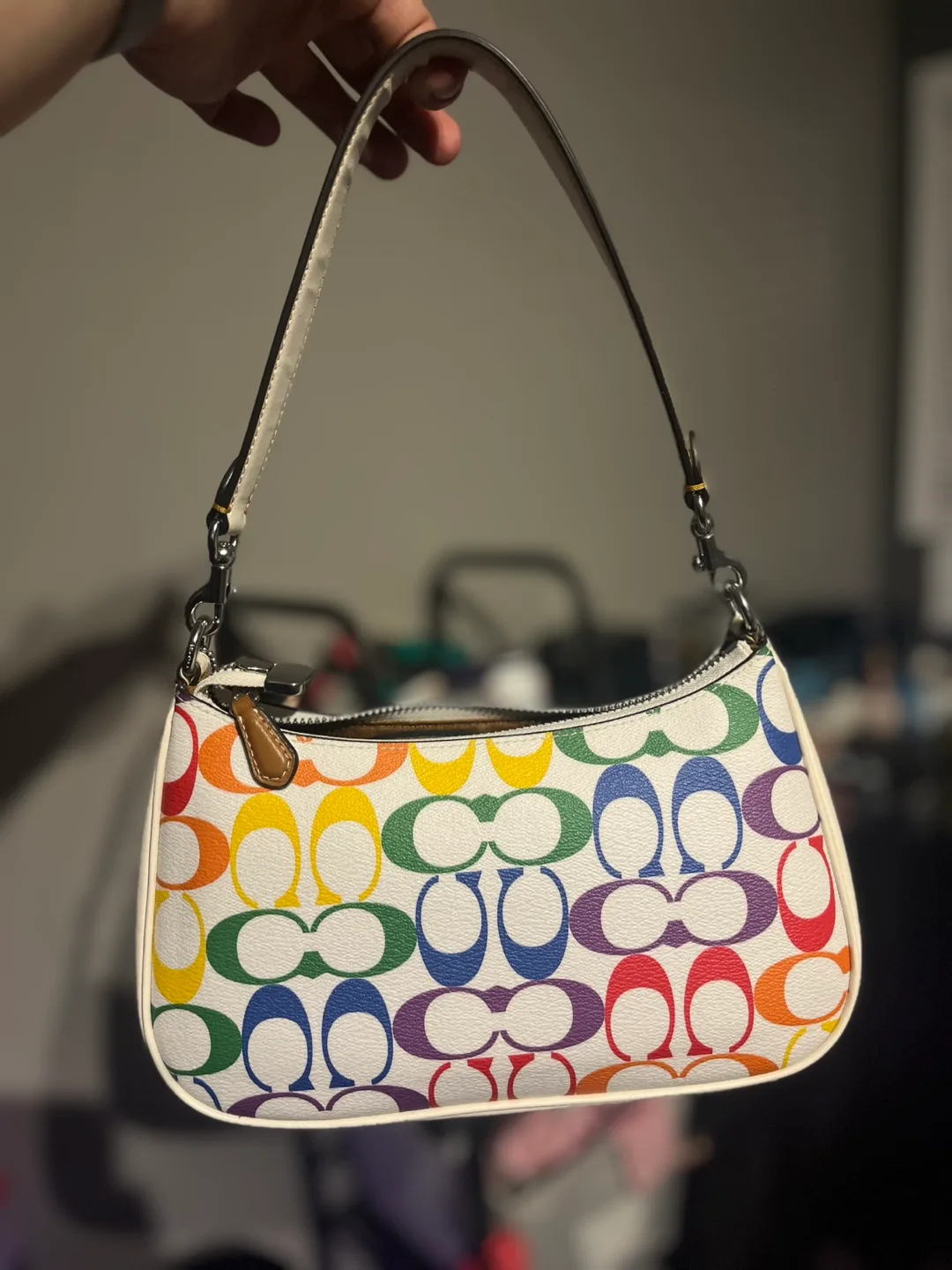 COACH Jaime Camera Bag – Rainbow Signature Canvas – Brand New image indicator(3)