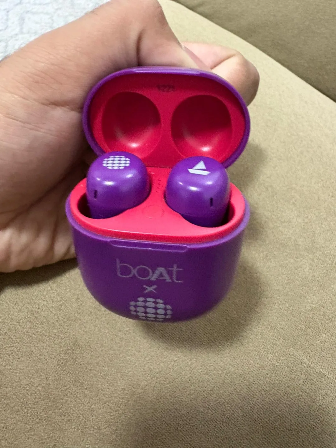 Boat Purple Wireless Earbuds image indicator(2)