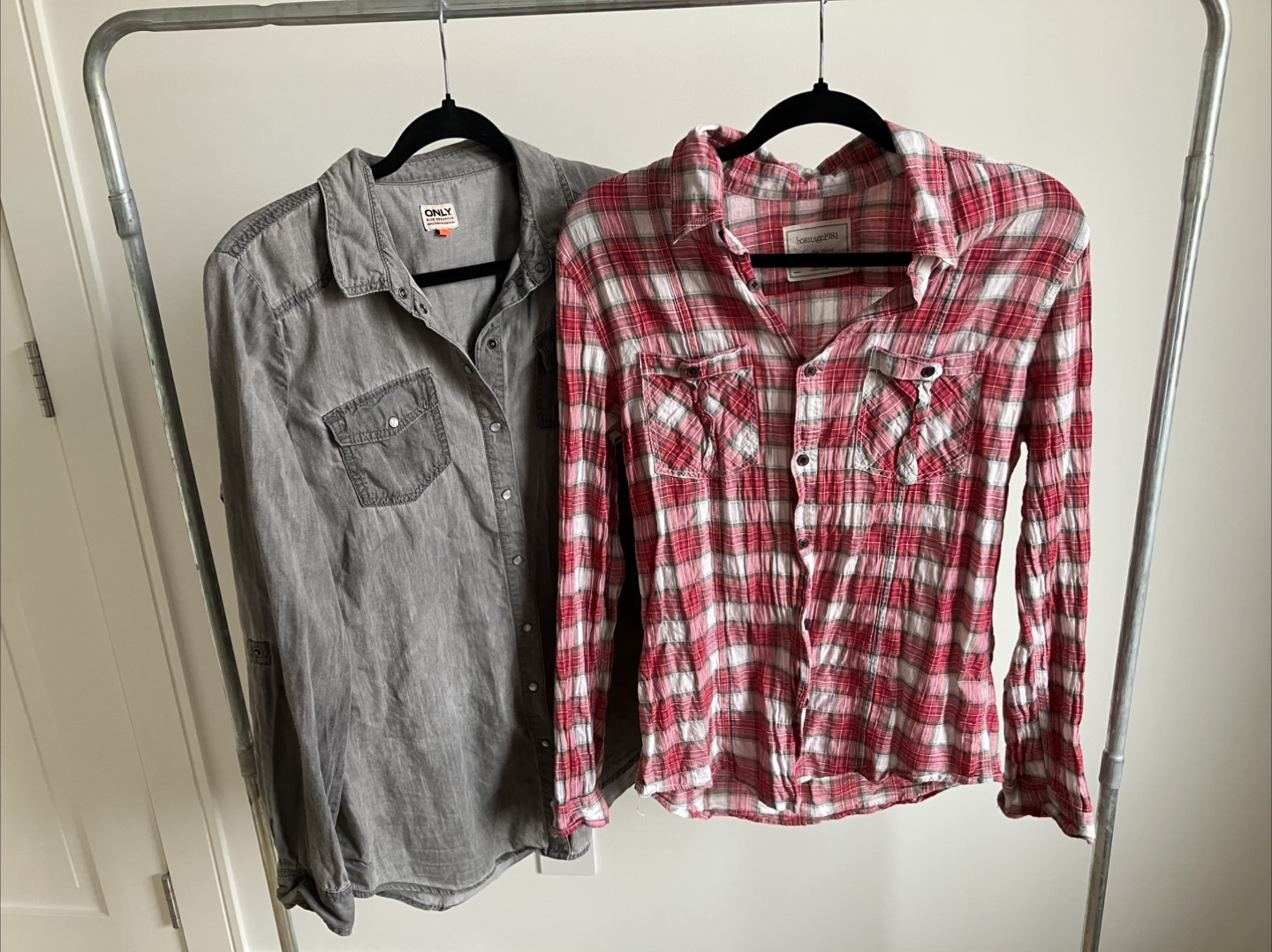 Button Shirts Blouses Size Medium