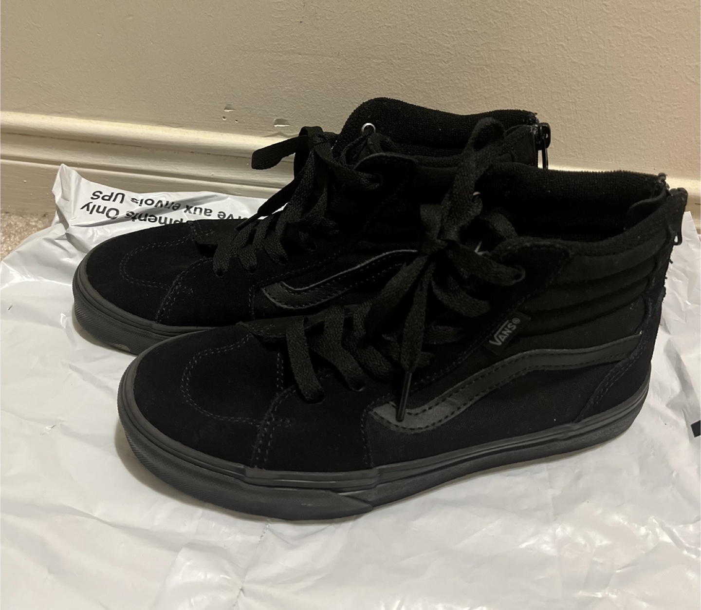 Vans Kids Boys Filmore High-Top Shoes sz 4 Black - photo 2