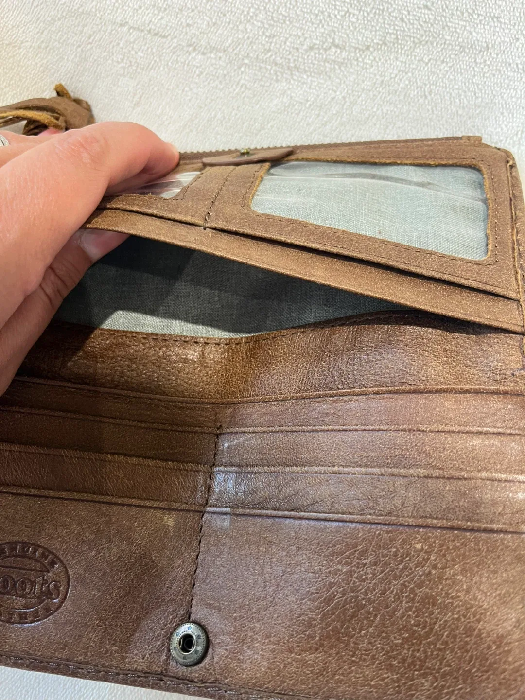 ROOTS Wallet image indicator(7)