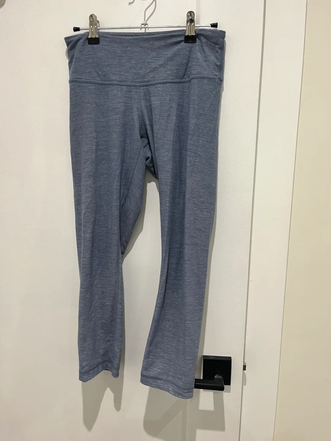 Lululemon Cropped Legging Pants Size 4 thumbnail