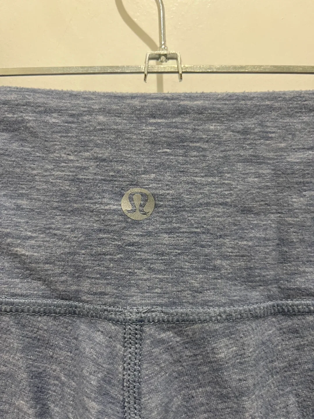 Lululemon Cropped Legging Pants Size 4 image indicator(3)