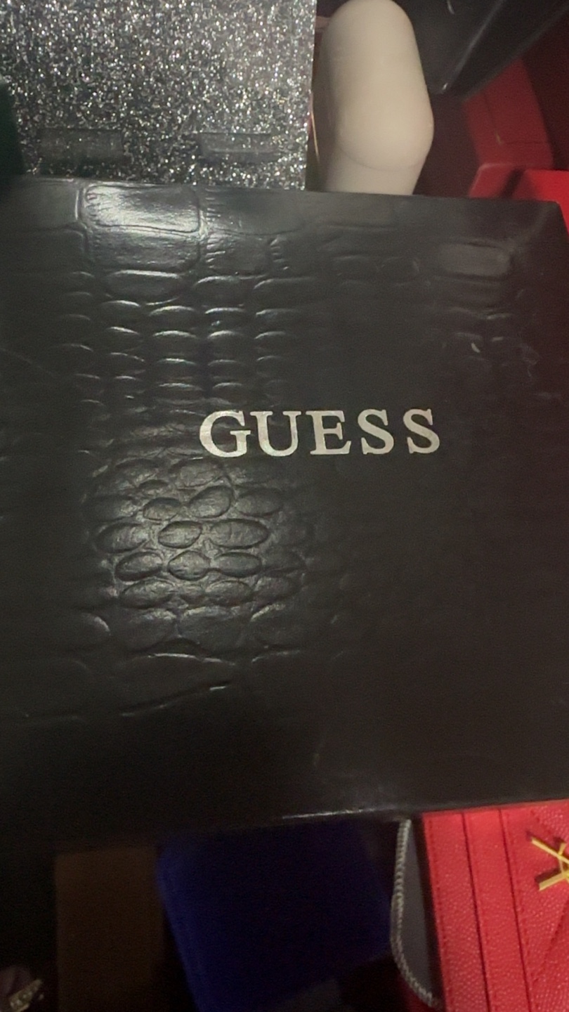 Guess Women's Watch with Rhinestones - photo 3