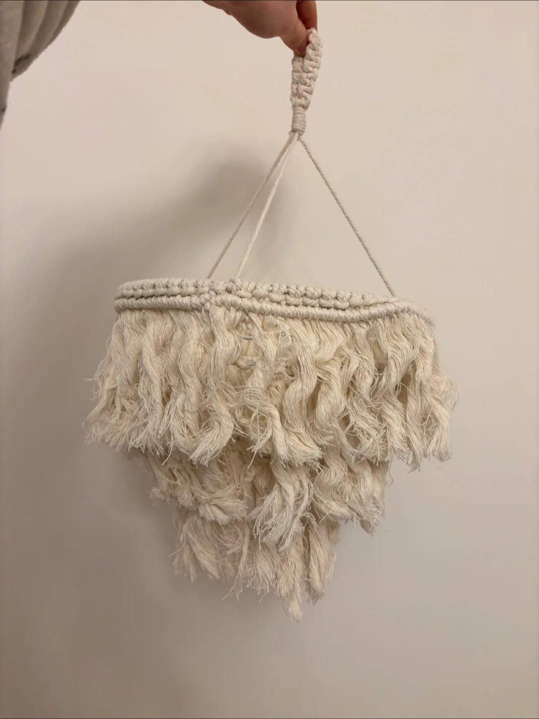 Macrame Hanging Lamp Shade thumbnail