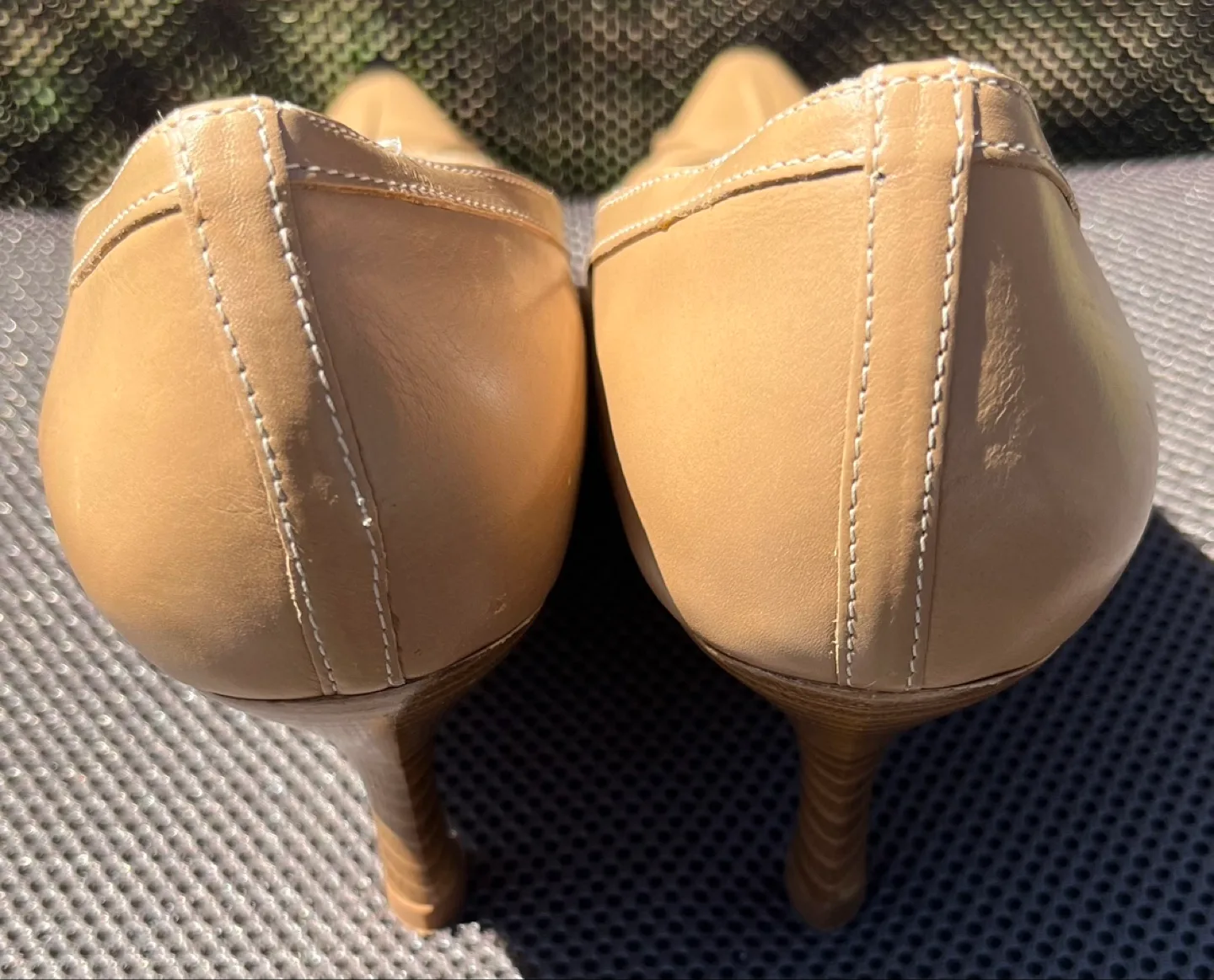 Women’s Calderone Italian Patent Leather Pointed Toe Heels image indicator(2)