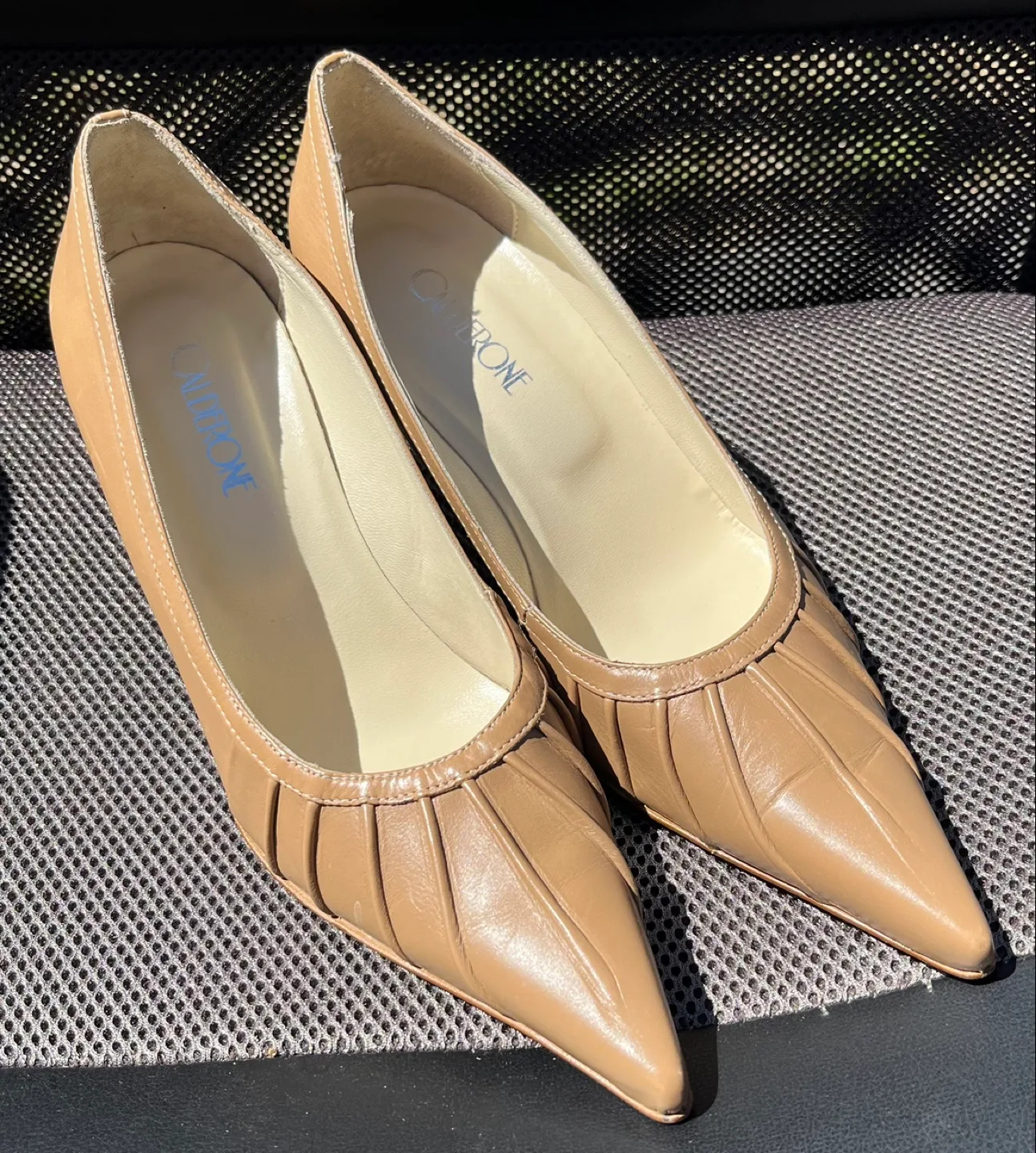 Women’s Calderone Italian Patent Leather Pointed Toe Heels image indicator(3)