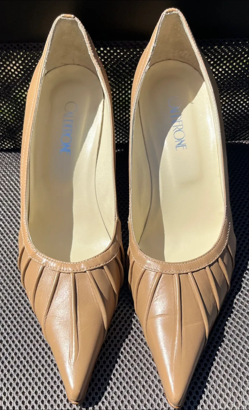 Women’s Calderone Italian Patent Leather Pointed Toe Heels image indicator(5)