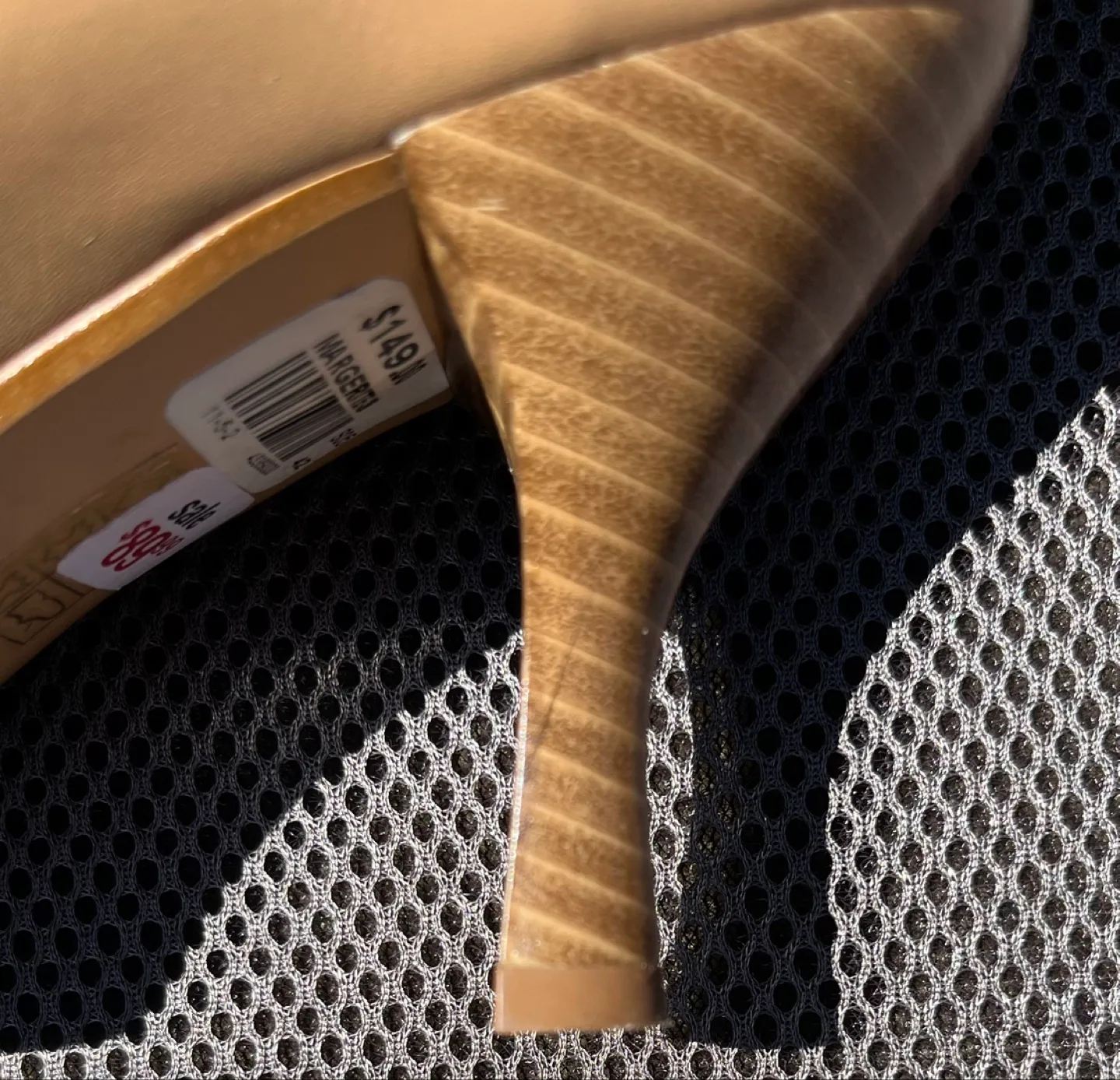 Women’s Calderone Italian Patent Leather Pointed Toe Heels image indicator(8)