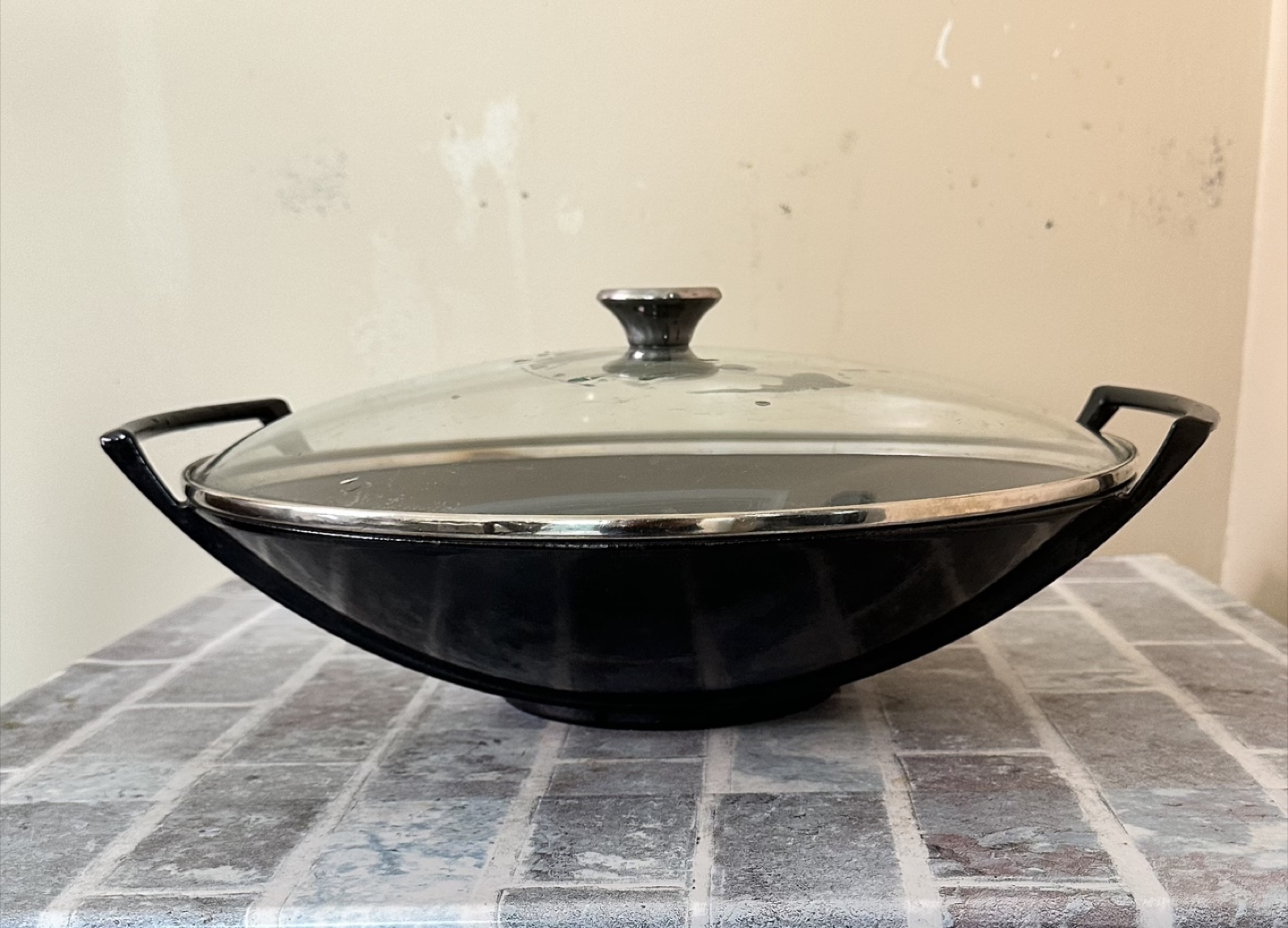 Le Creuset Wok with Lid - photo 2