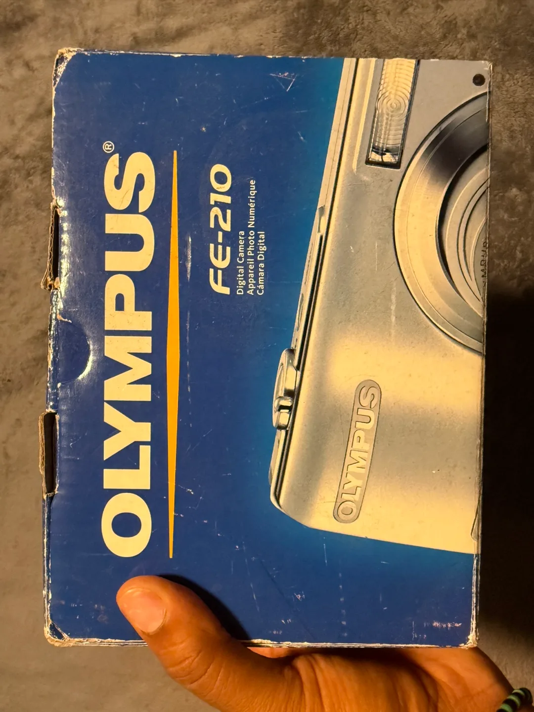 Olympus FE-210 Digital Camera w/ Box thumbnail