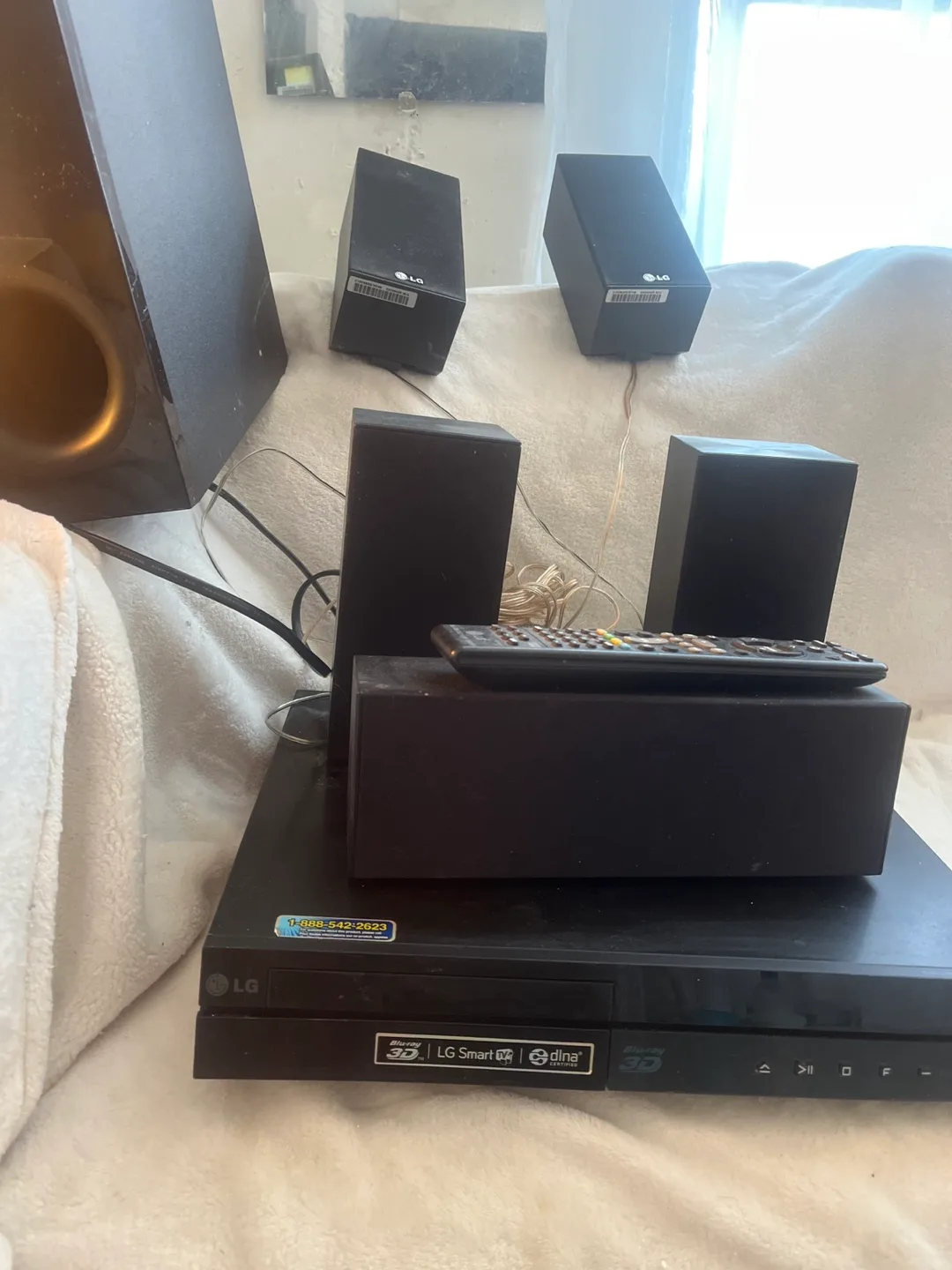 LG Blu-ray 3D Smart Player thumbnail