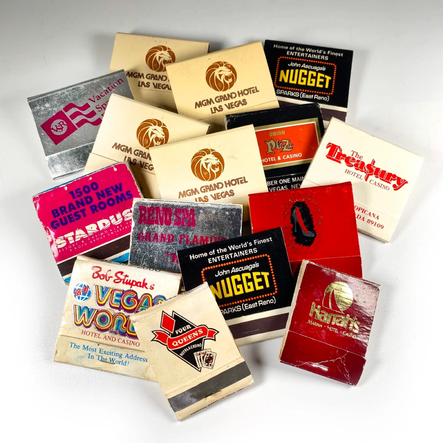 15x Vintage Vegas Matchbooks thumbnail