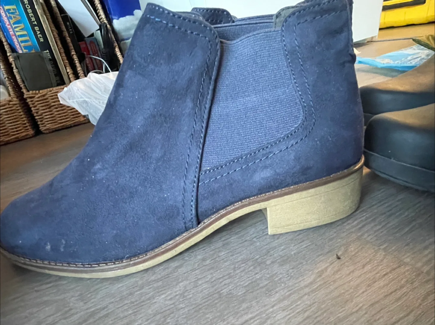 Insolia Flex Blue Suede Ankle Boots - Size 38 & 39 image indicator(5)