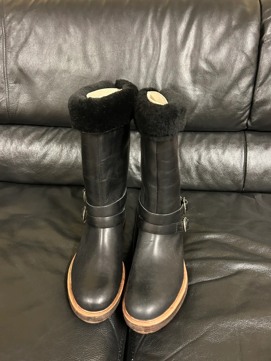 Timberland Black Leather Boots, Size 7 image indicator(2)