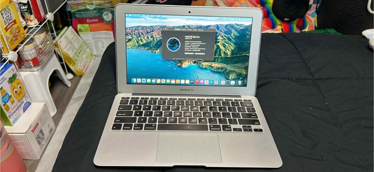 Apple MacBook Air - photo 3