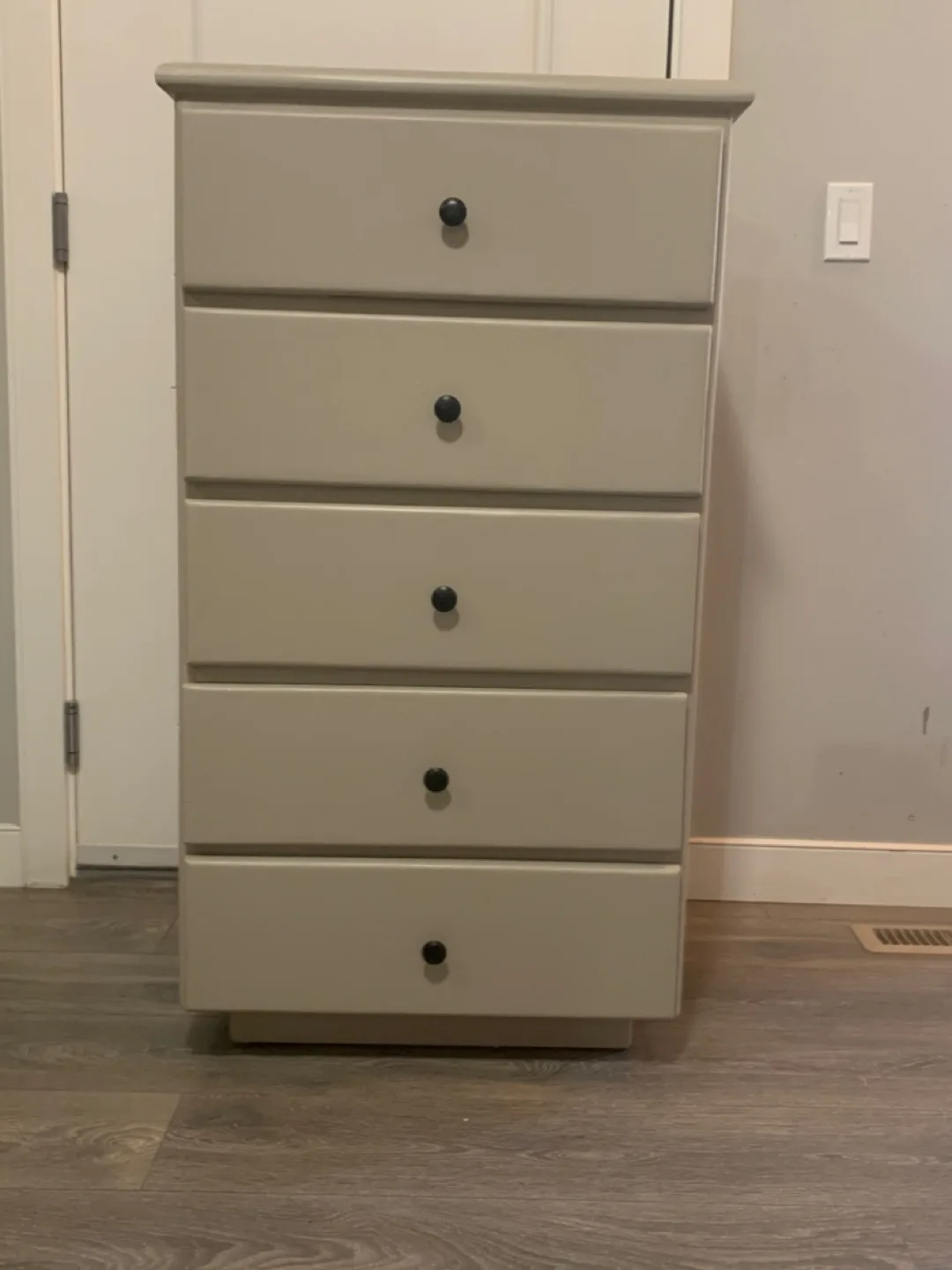 Beige 5-Drawer Dresser thumbnail