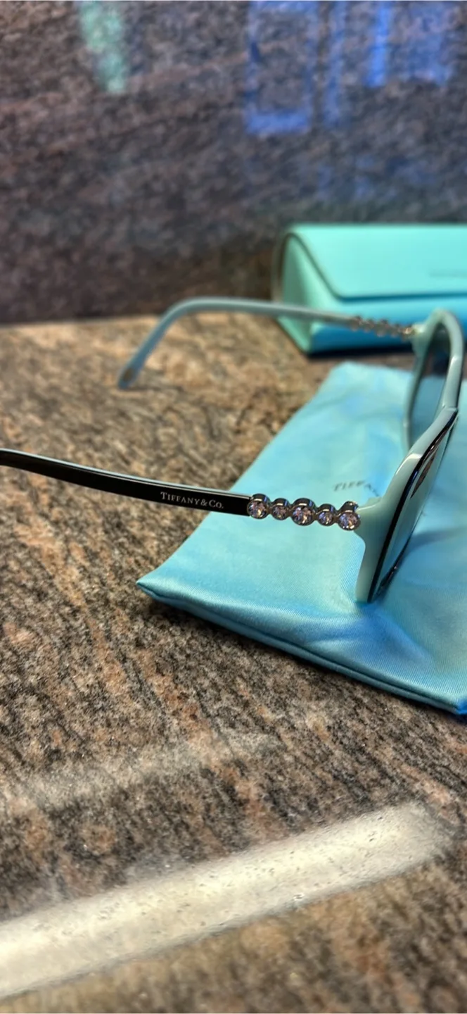 Tiffany & Co. TF4121-B Sunglasses image indicator(3)