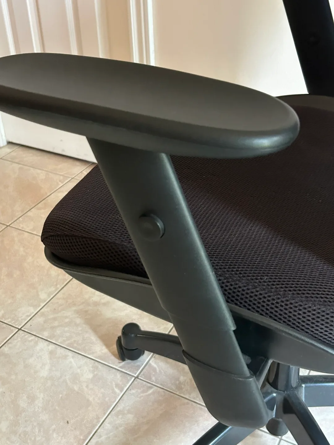 Black Mesh Office Chair image indicator(5)