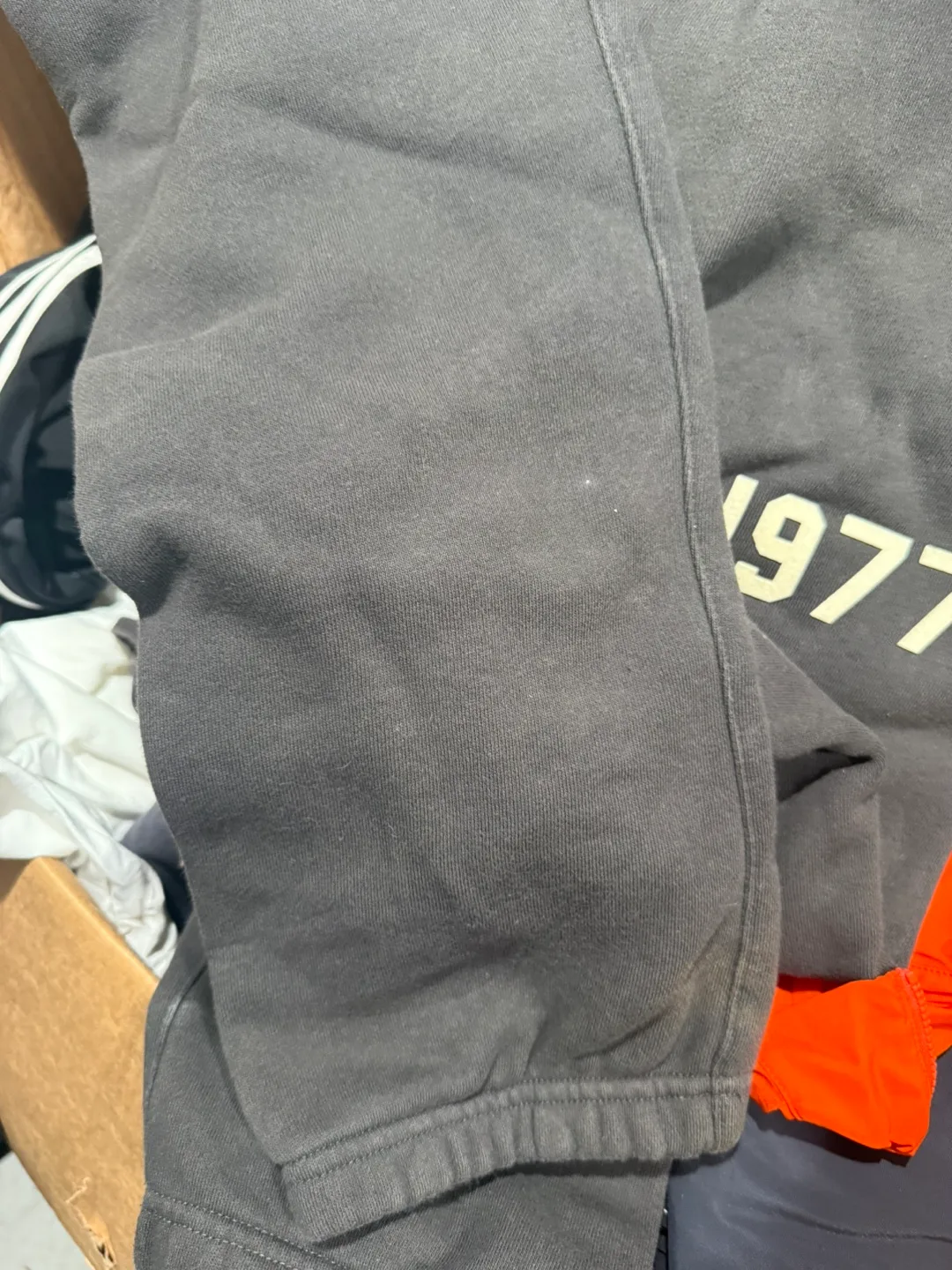 Essentials men’s sweat pants image indicator(2)