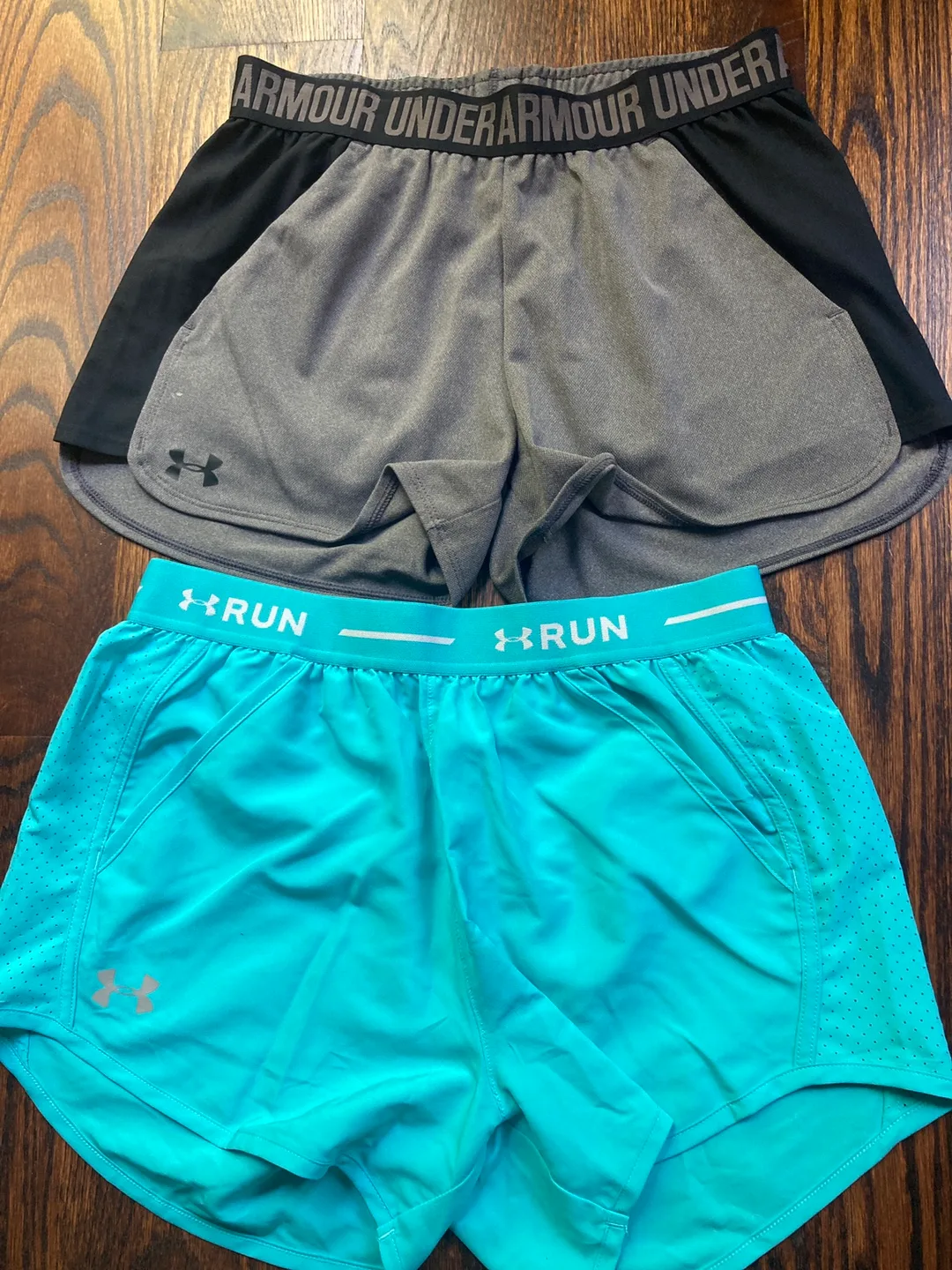 4 pairs under armour shorts image indicator(2)