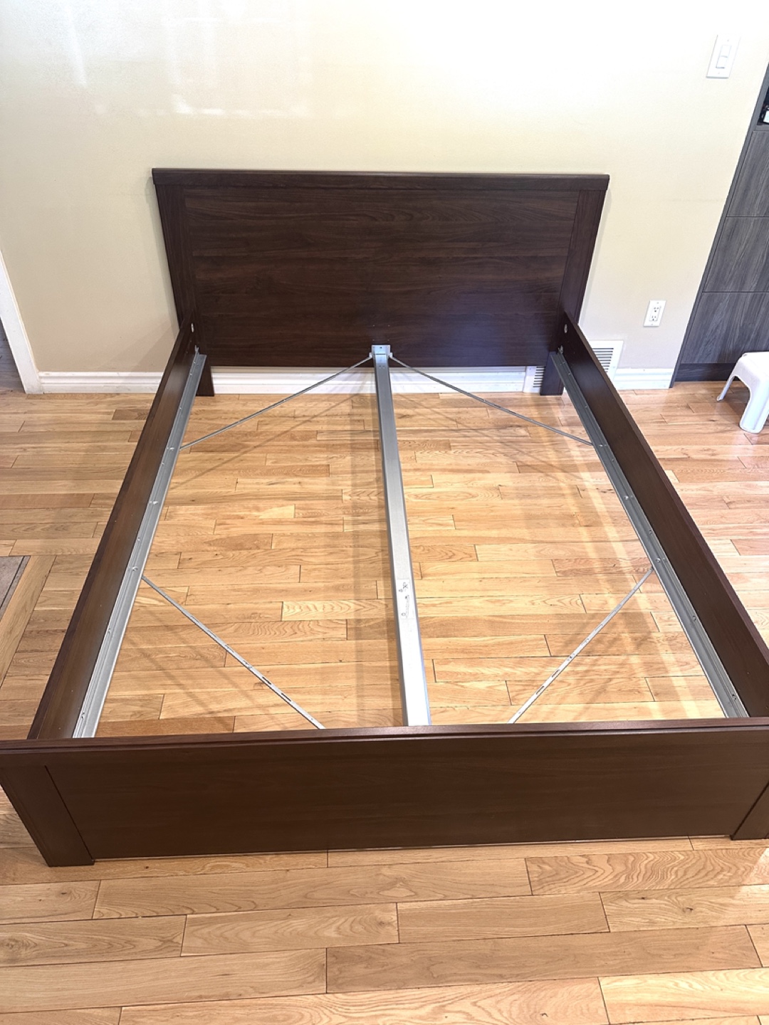 IKEA BRUSALI Queen Bed Set with Sealy Mattress (CAN DELIVER) - photo 4