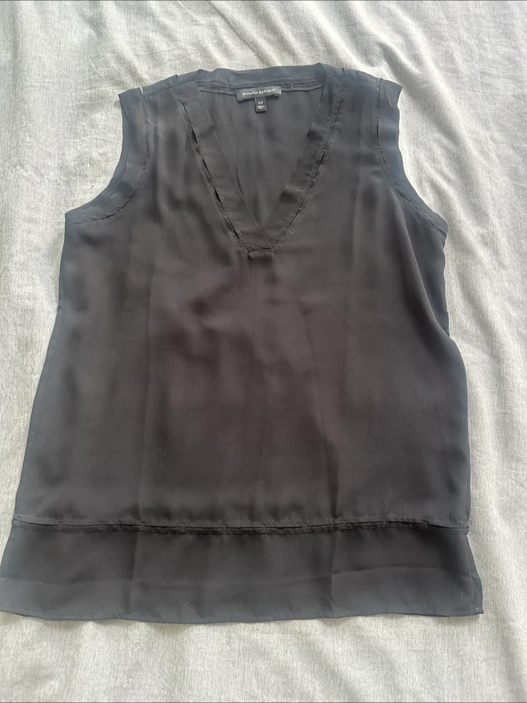 Banana Republic Black Sleeveless v-neck blouse- Size S thumbnail