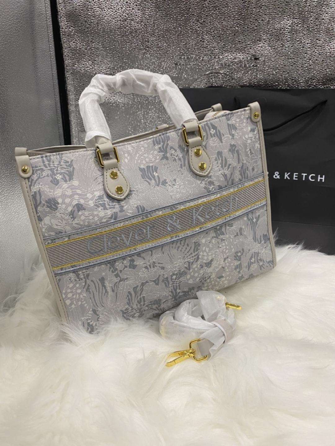 Clever & Ketch Floral Tote Bag - New - photo 3