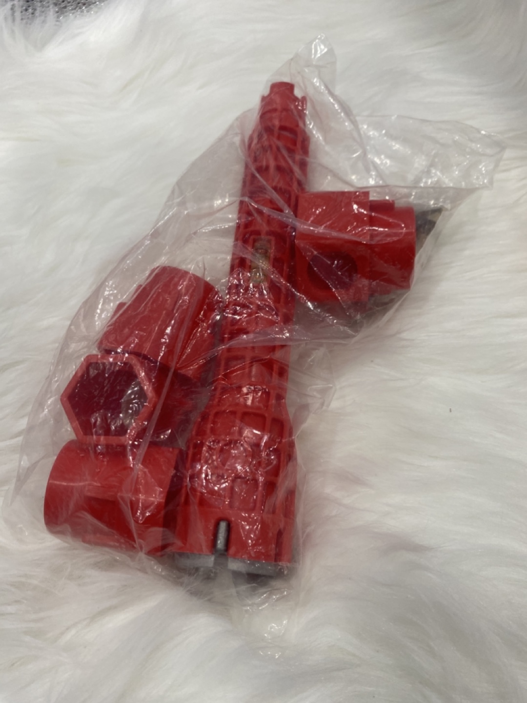 Red Plastic Plumbing Wrench Set - photo 2