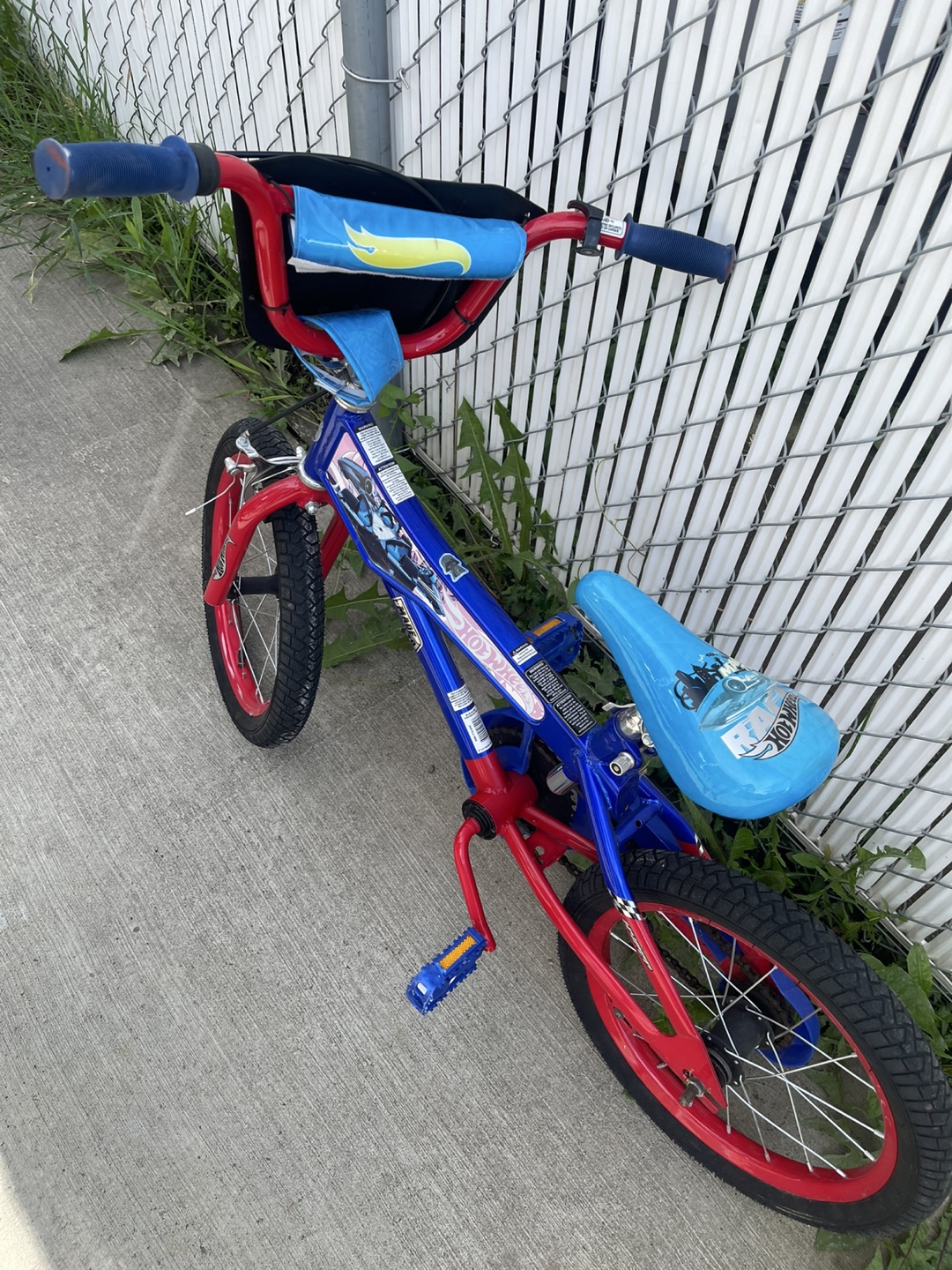Hot Wheels Kids' Bike - Red and Blue - photo 4