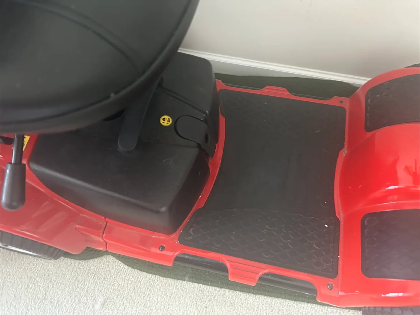 Powercar Mobility Scooter - Red image indicator(4)