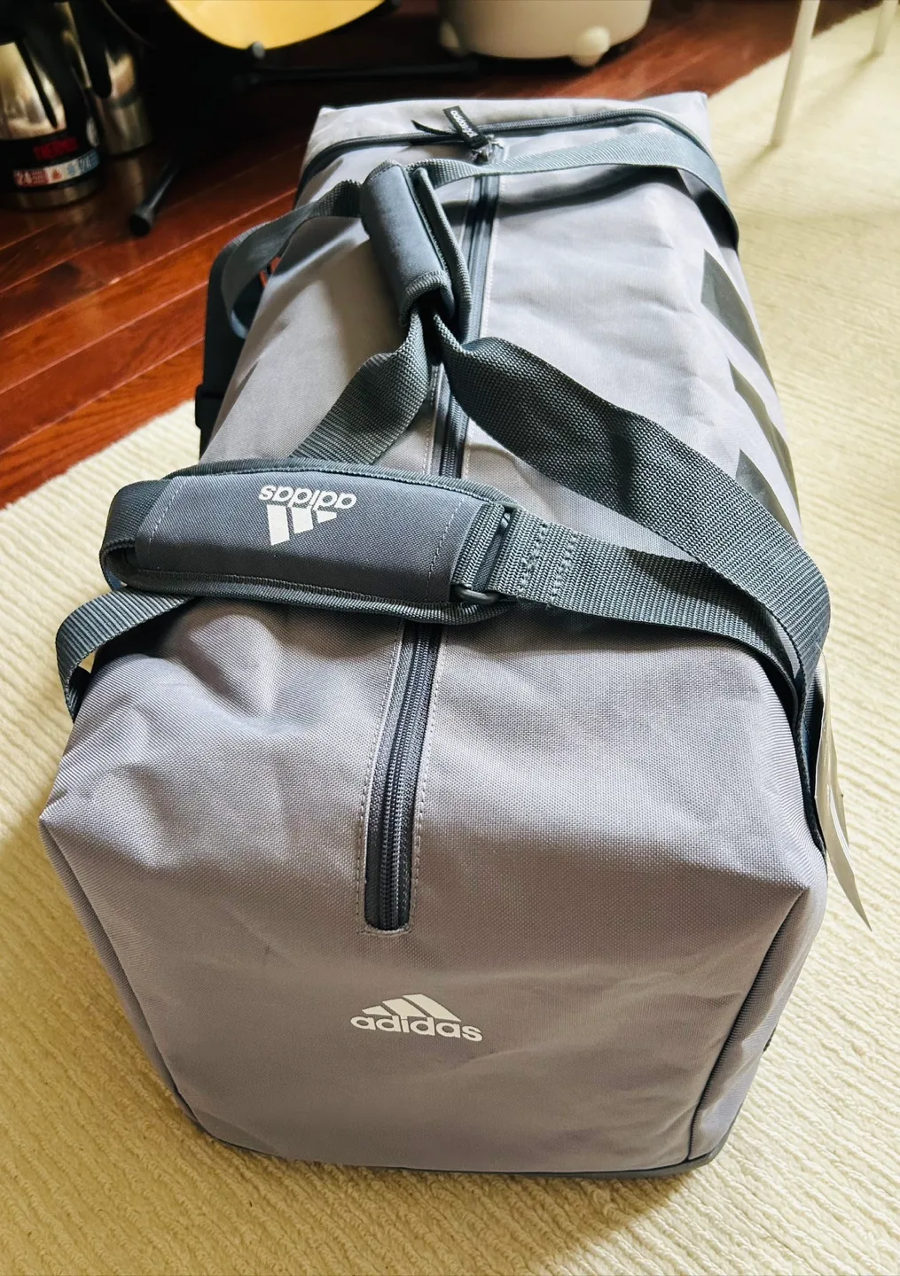 *NEW* Adidas Golf Duffle Bag (Large, Waterproofing, 45L) image indicator(2)