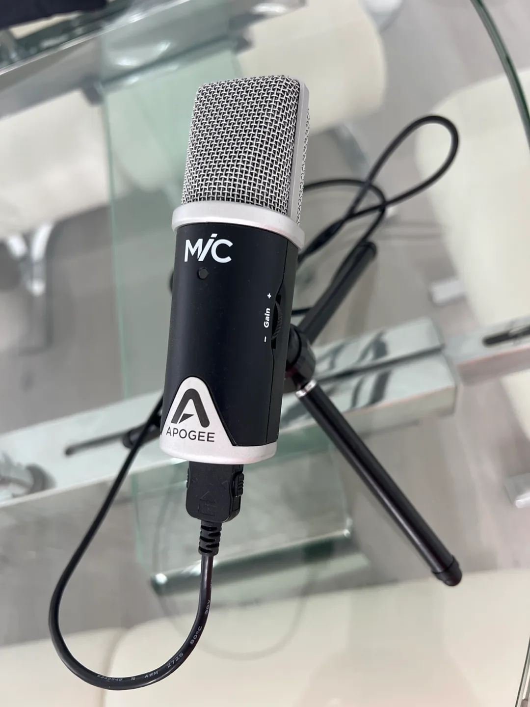 Apogee MiC Microphone image indicator(2)