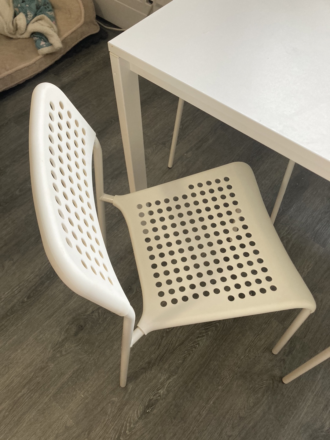 IKEA Melltorp Table & Adde Chairs - White - photo 3