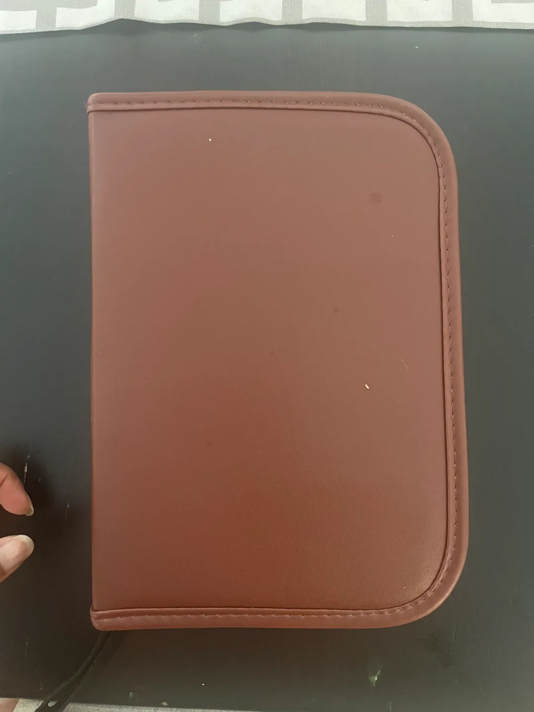 Golf Gift Set with Accessories image indicator(2)