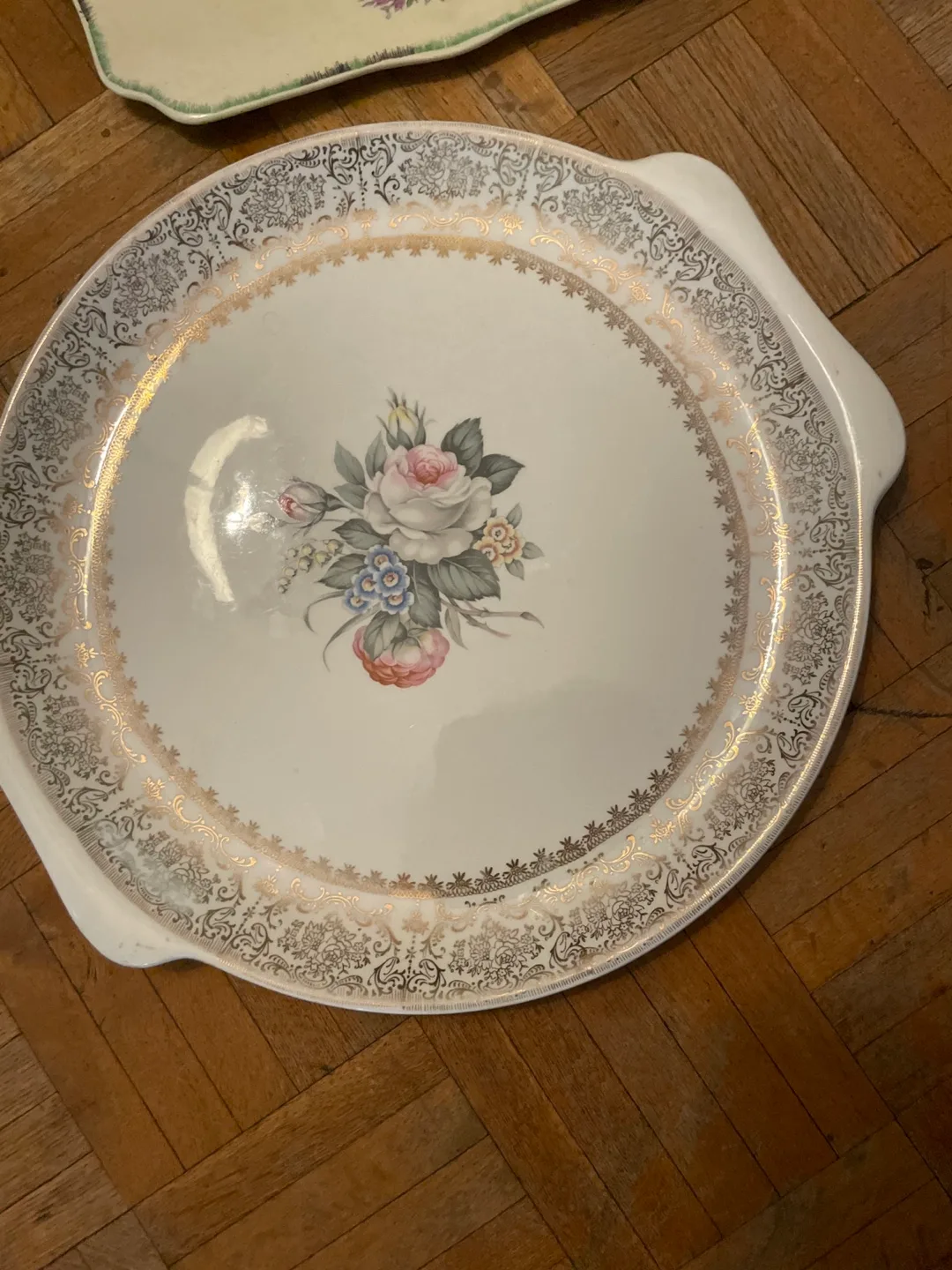 24 karat  beautiful laced trim Royal Windsor Cake Plate thumbnail