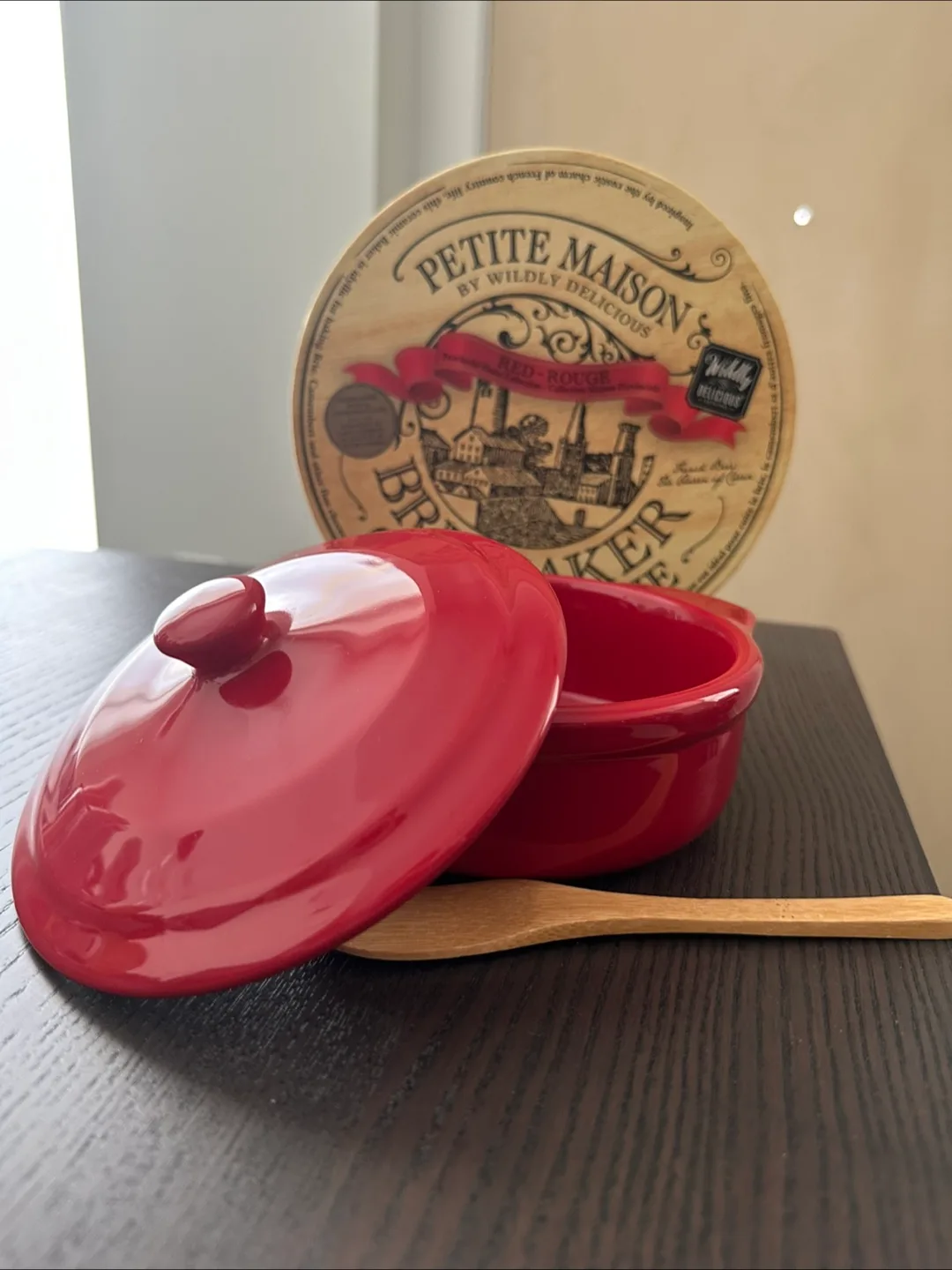 Wildly Delicious Petite Maison Brie Baker thumbnail