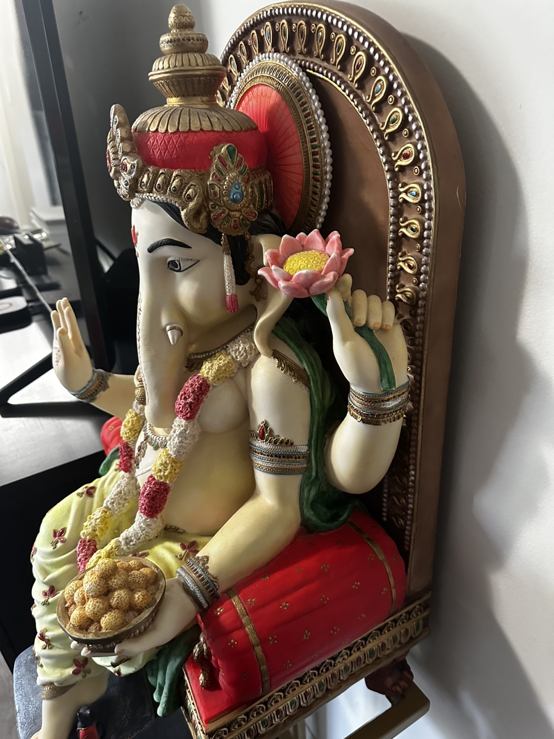Large & Colorful Ganesh Statue - photo 2