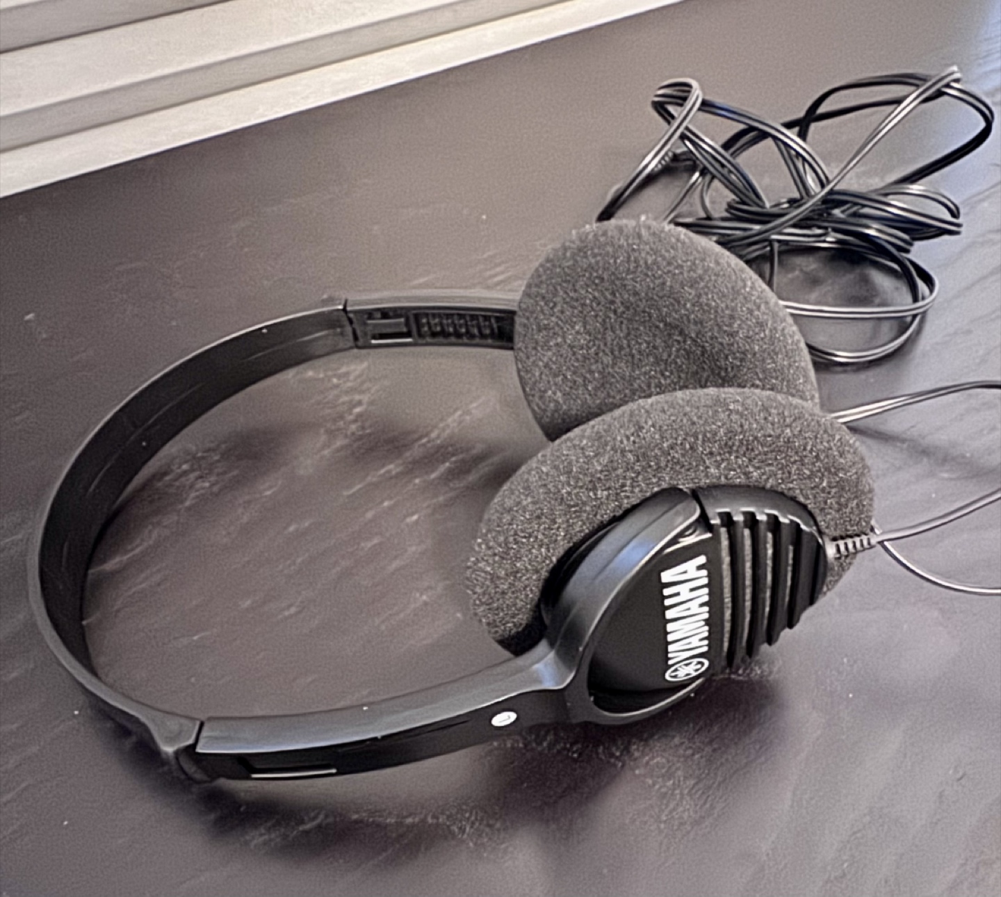 Yamaha Stereo Headphones