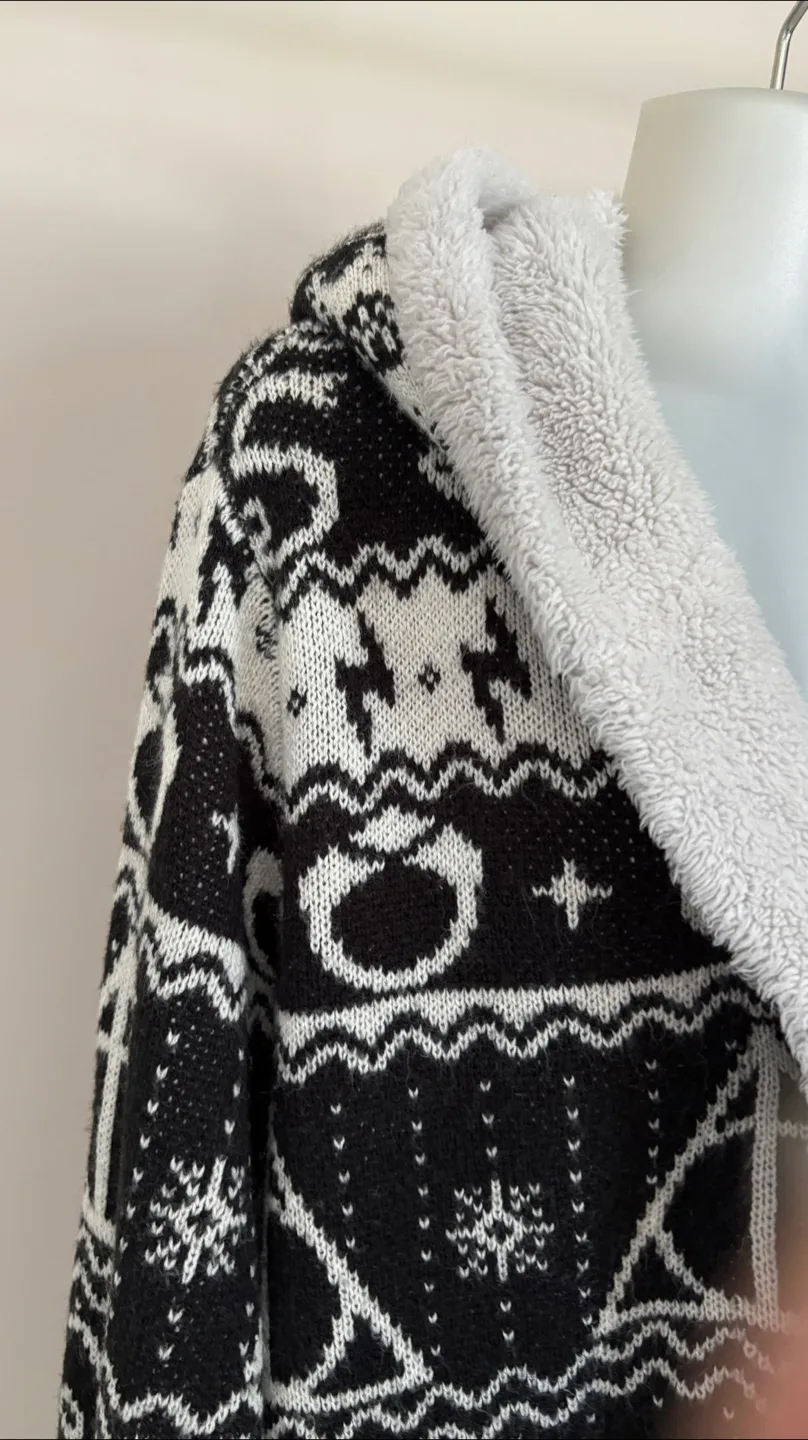 Harry Potter Cardigan Robe - Size M/L image indicator(3)