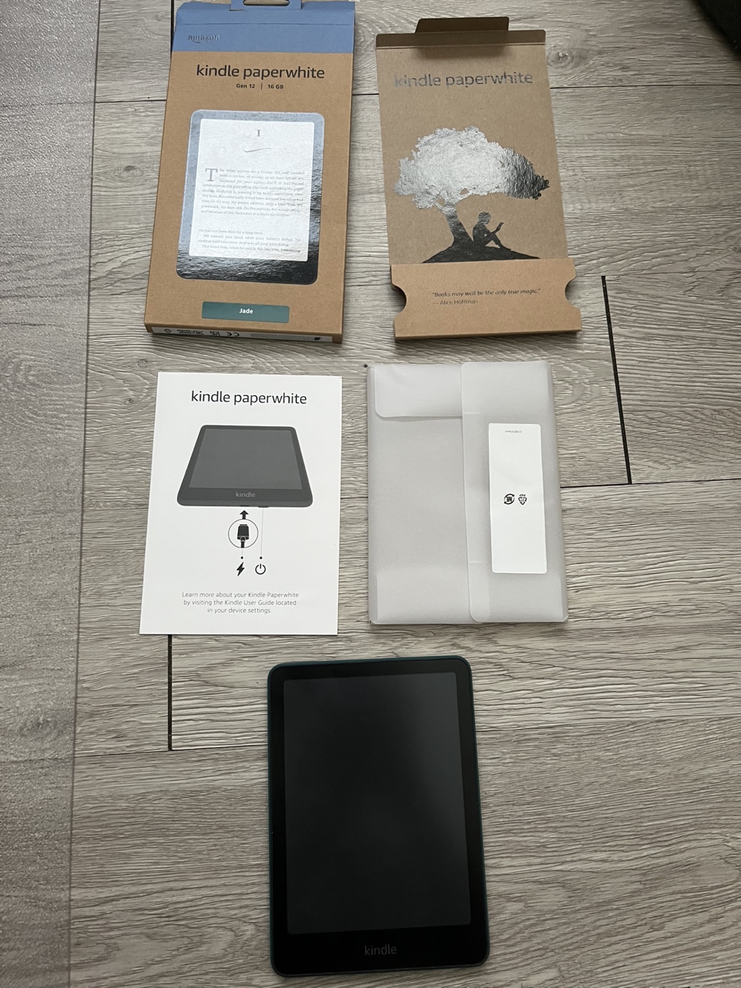 LIKE NEW Kindle Paperwhite Gen 12 16 GB - Jade - photo 4