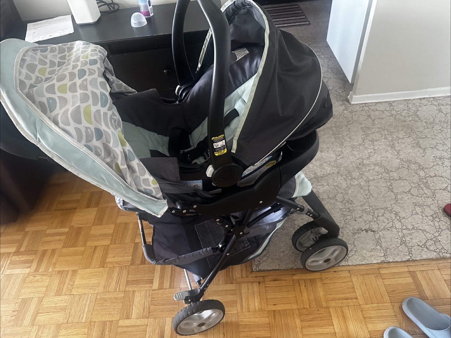 Graco Stroller and SnugRide 35 Infant Car Seat
