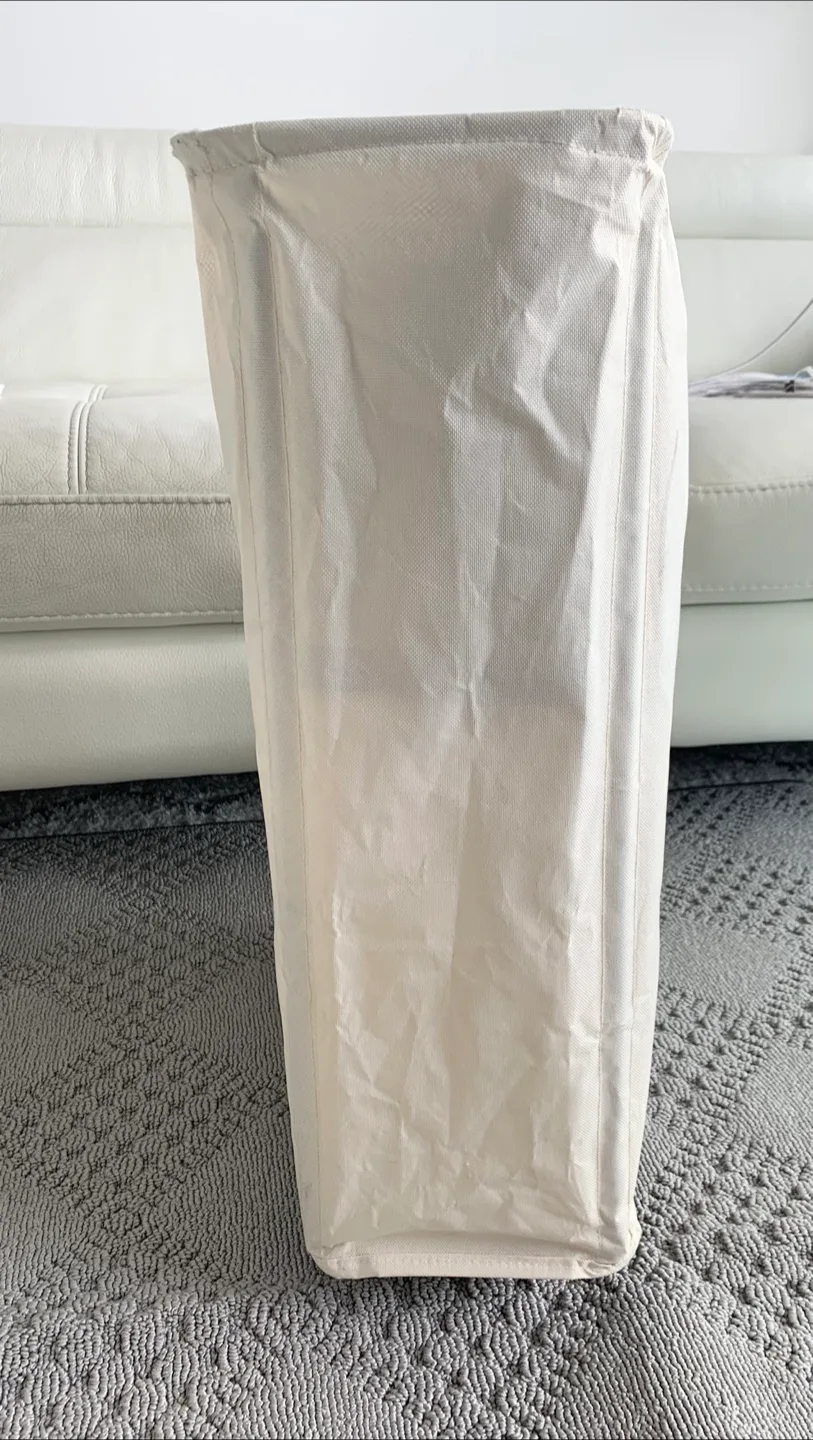 Laundry Hamper on Wheels image indicator(3)