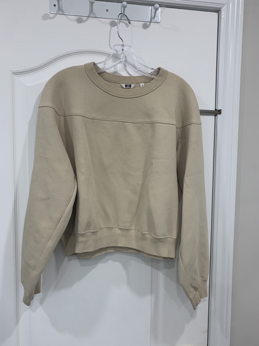 Uniqlo Beige Crewneck Sweatshirt - Size M