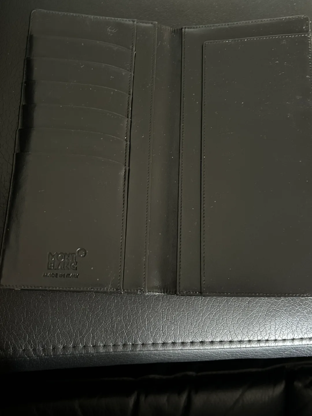 Montblanc Black Leather Wallet image indicator(2)