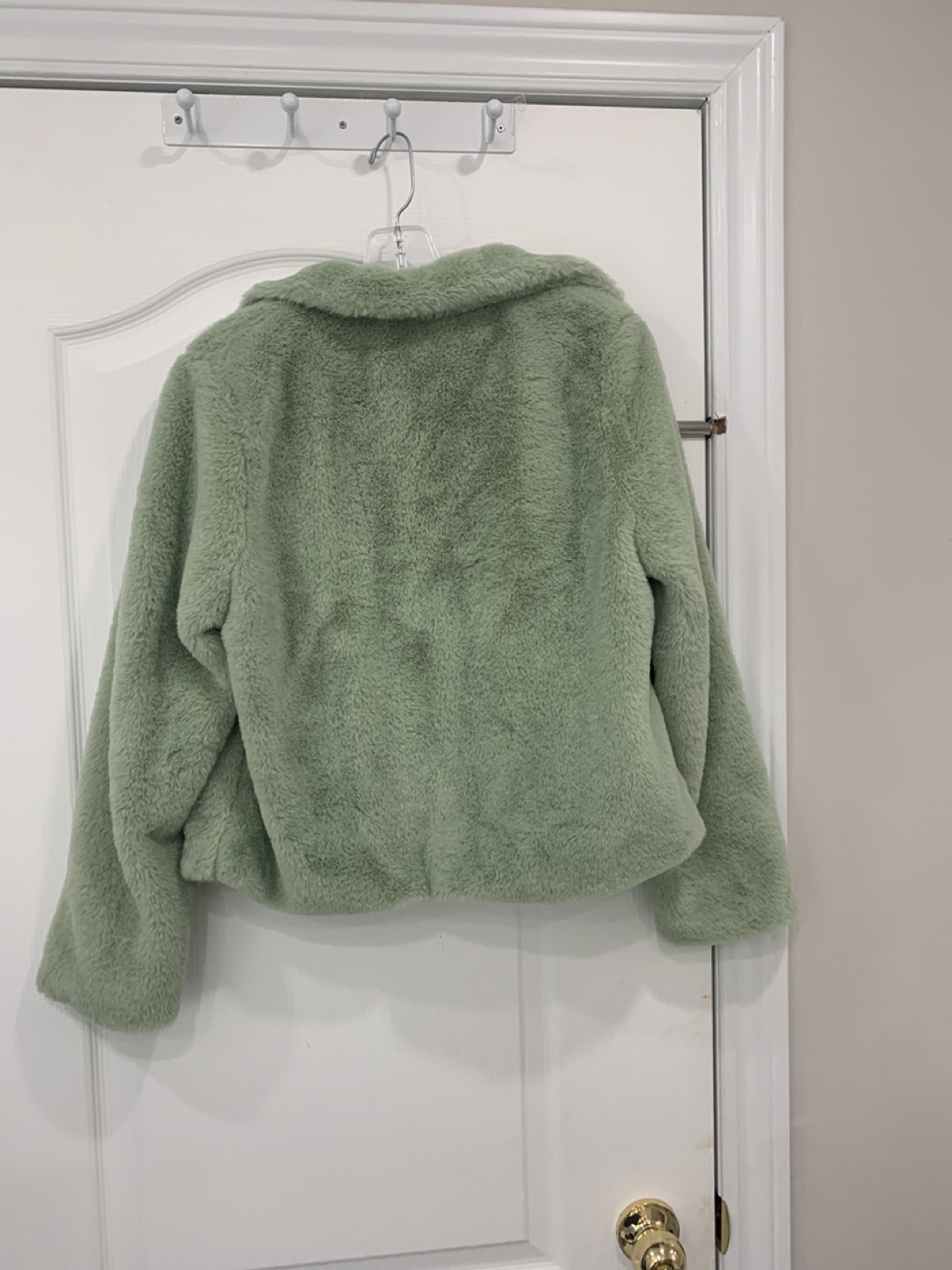 Valleygirl Mint Green Faux Fur Jacket - Size M - photo 3