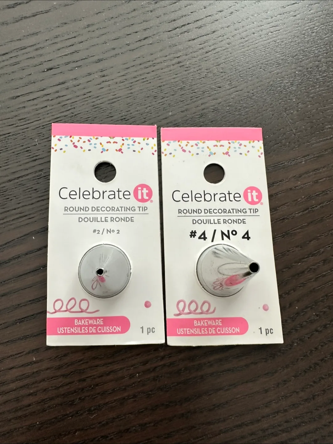 Celebrate It Round Decorating Tips #2 & #4 thumbnail