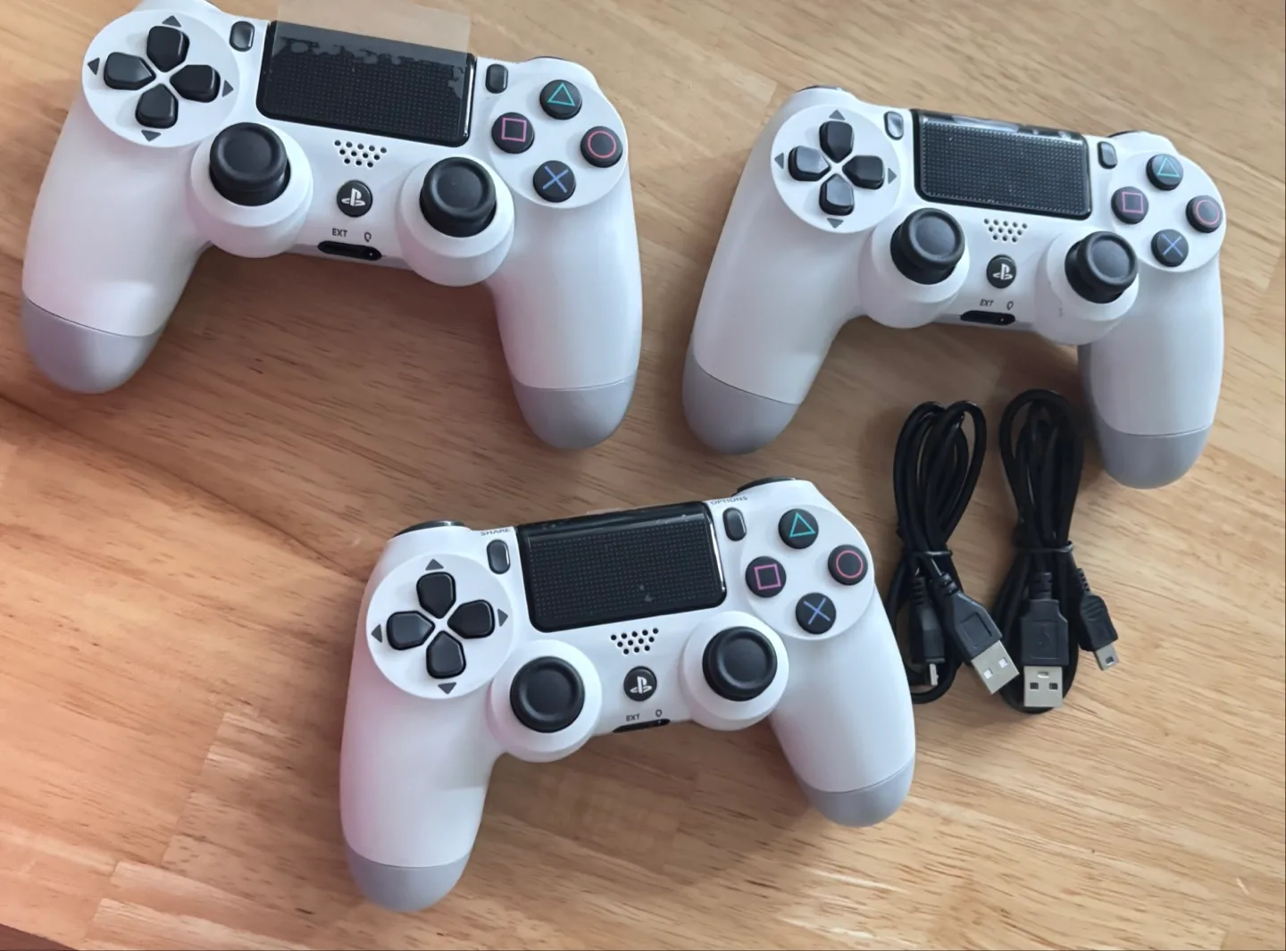 Sony PlayStation 4 DualShock 4 Wireless Controller - White thumbnail