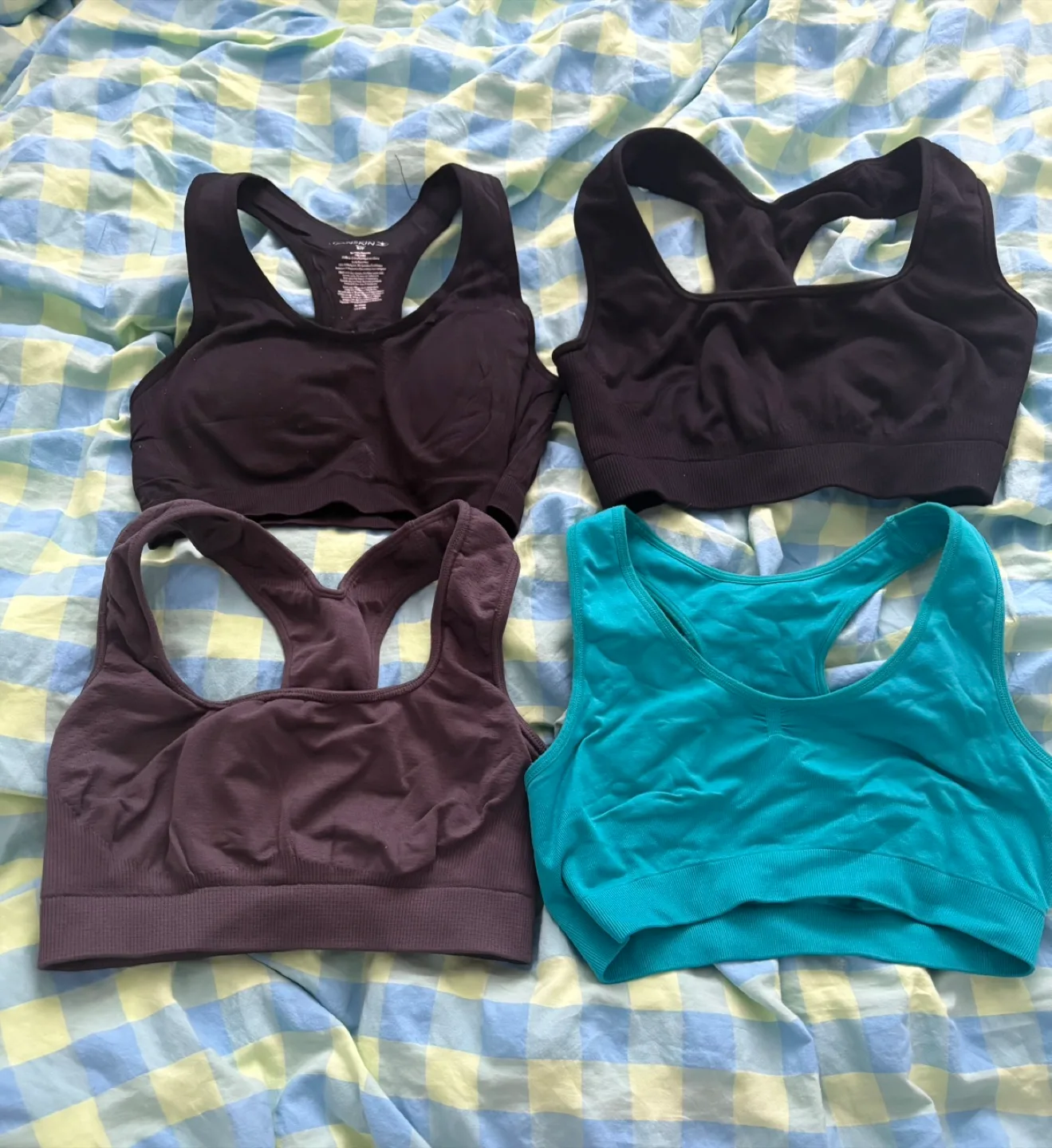 4 sports bras (New) (Small) ($1 each) thumbnail