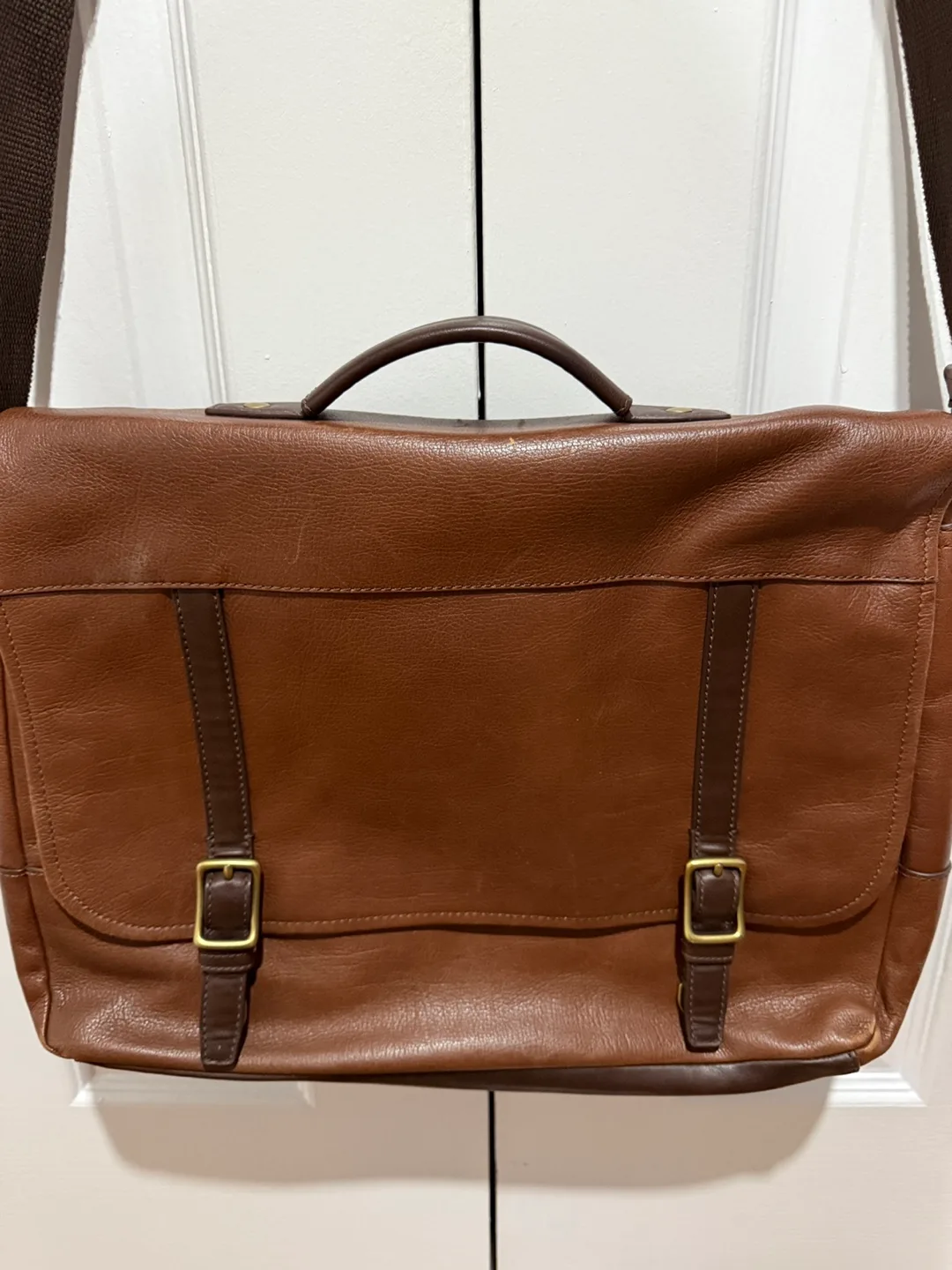 Fossil Leather Messenger Bag laptop thumbnail